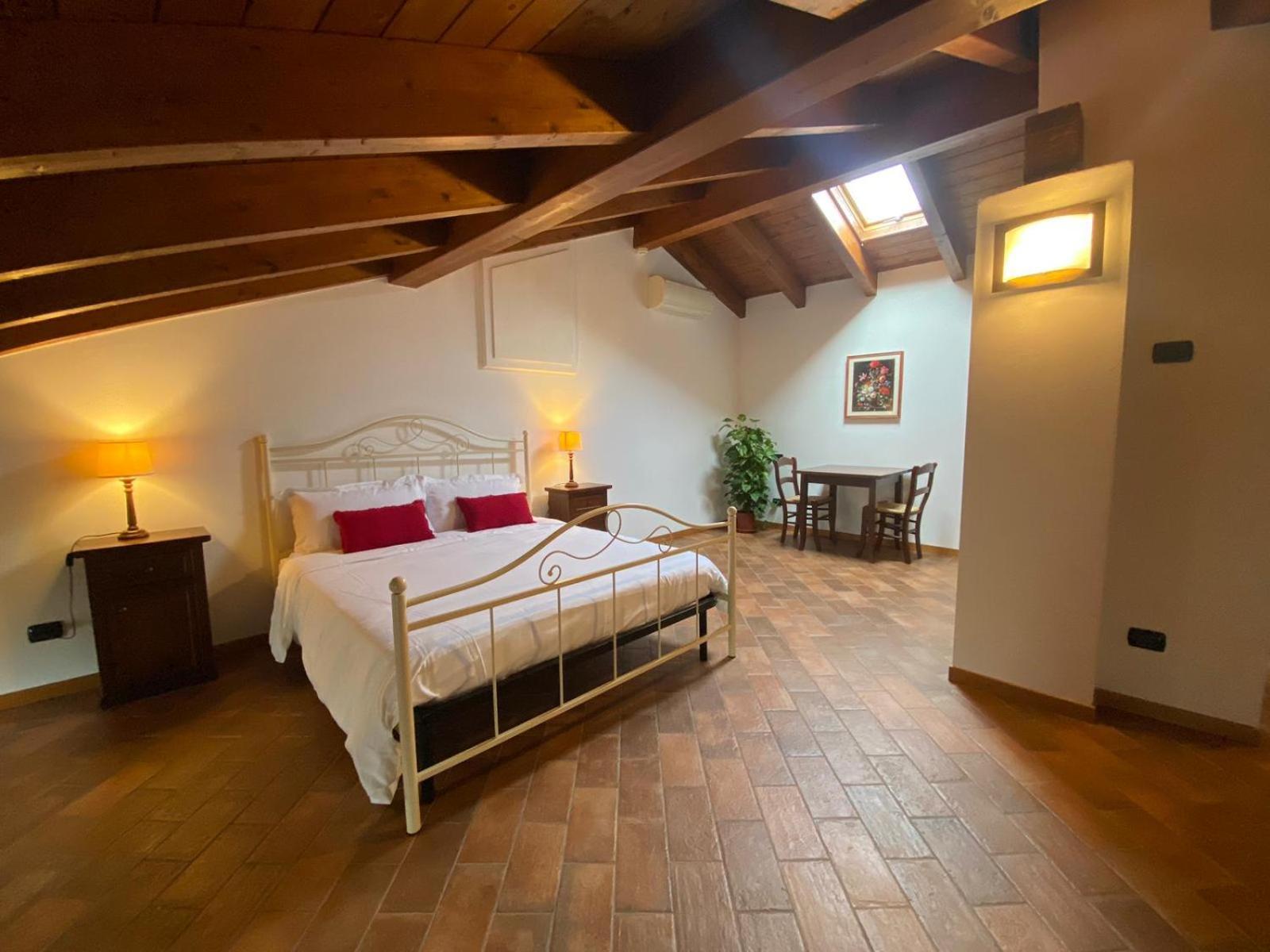 Locanda Corte Ruspecchio Bed & Breakfast Quattro Castella ภายนอก รูปภาพ