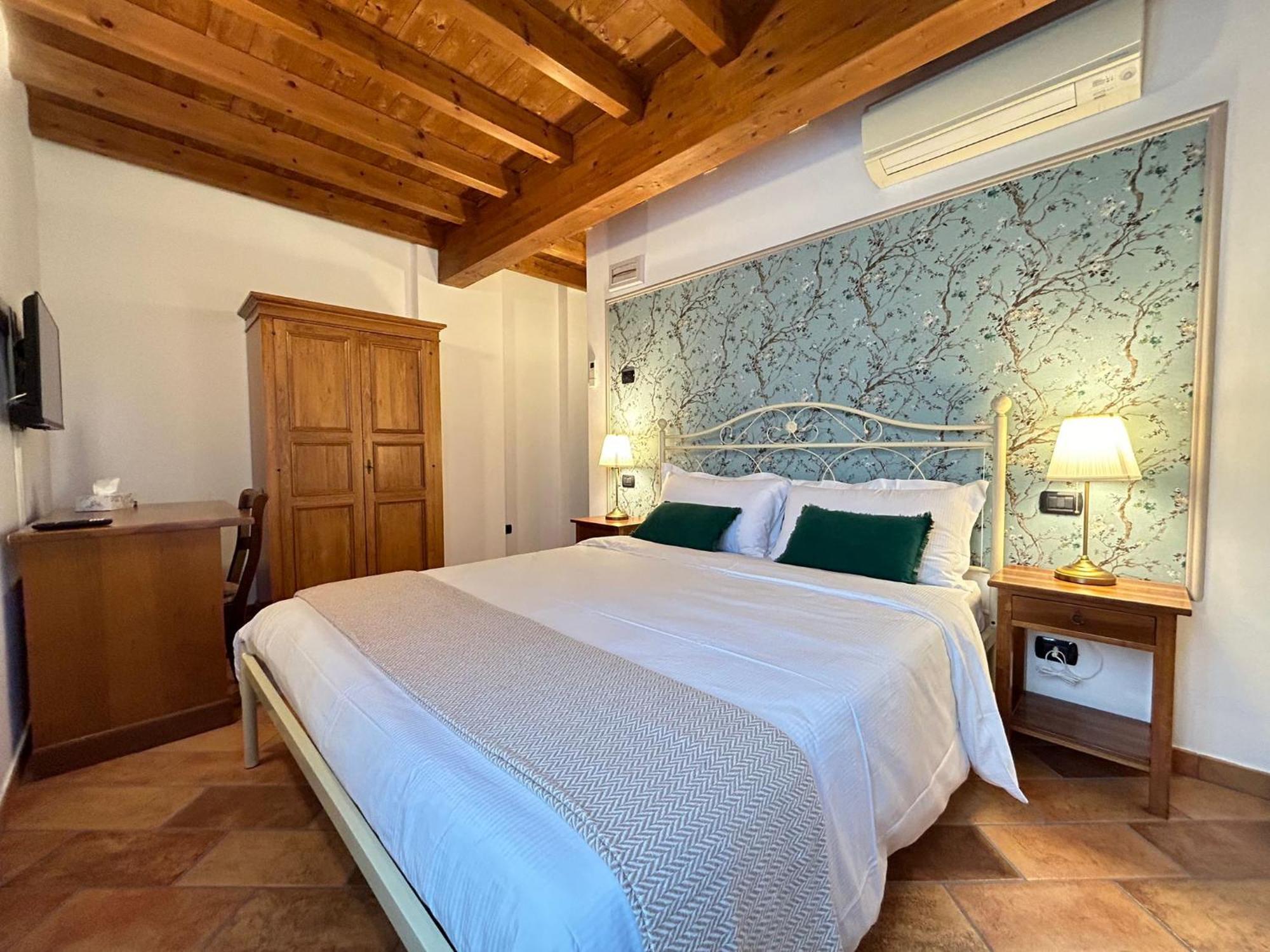 Locanda Corte Ruspecchio Bed & Breakfast Quattro Castella ภายนอก รูปภาพ